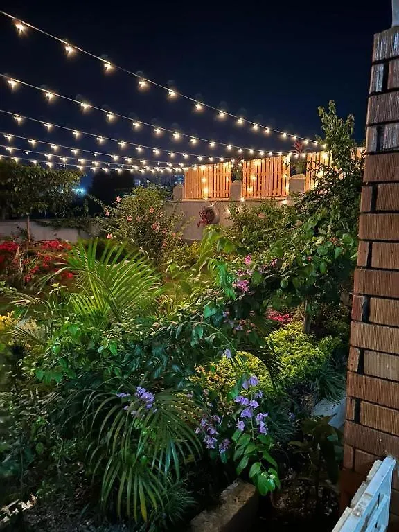 City Oasis By Siima _ Hidden Gem City Family Home 캄팔라